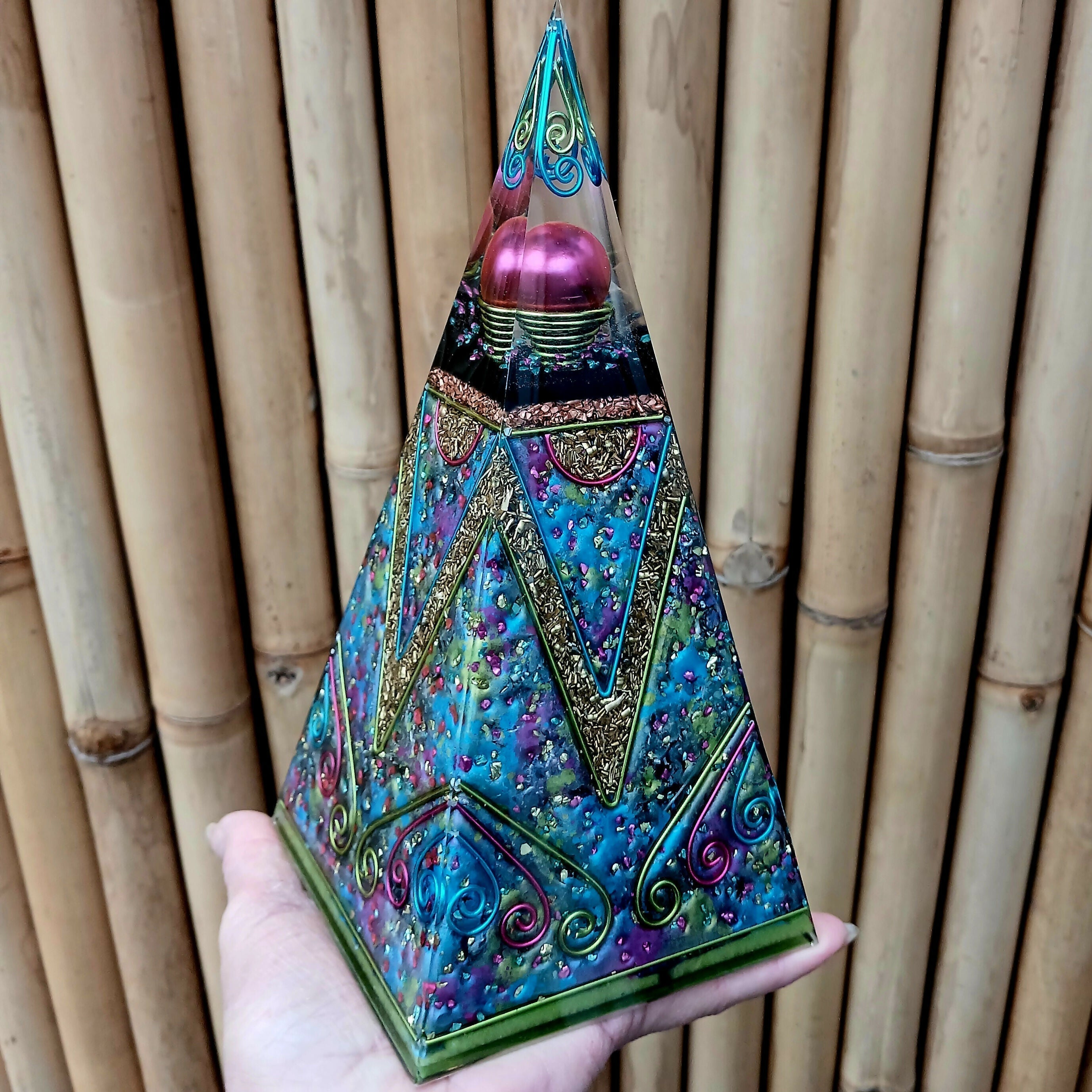 How True Orgonite Vets Its Creators