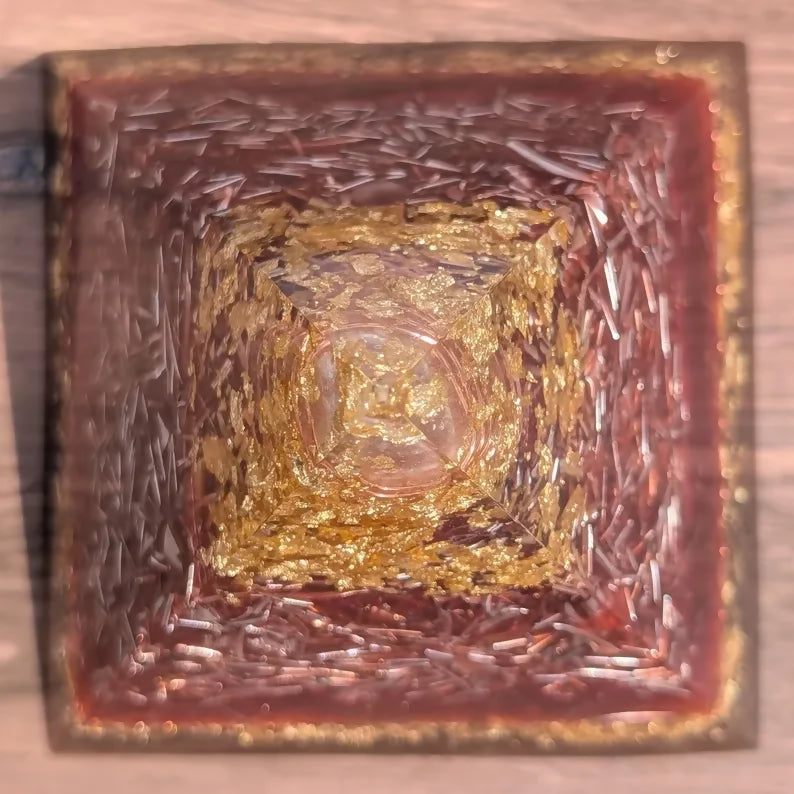 Orgonite Pyramid – Quartz, Selenite & Copper