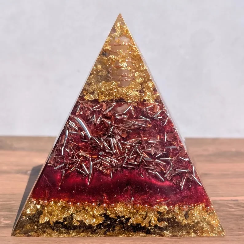 Orgonite Pyramid – Quartz, Selenite & Copper